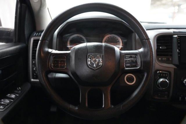 2017 RAM 1500 Express 4x4 Quad Cab 6'4" Box