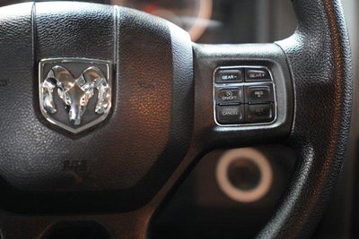 2017 RAM 1500 Express 4x4 Quad Cab 6'4" Box