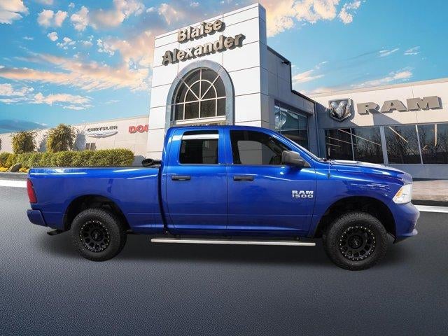 2017 RAM 1500 Express 4x4 Quad Cab 6'4" Box