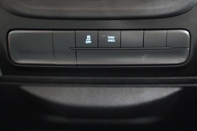 2017 RAM 1500 Express 4x4 Quad Cab 6'4" Box