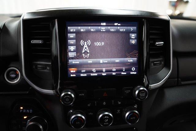 2020 RAM 1500 Laramie 4x4 Crew Cab 5'7" Box