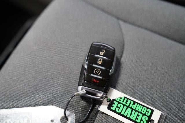 2020 RAM 1500 Laramie 4x4 Crew Cab 5'7" Box