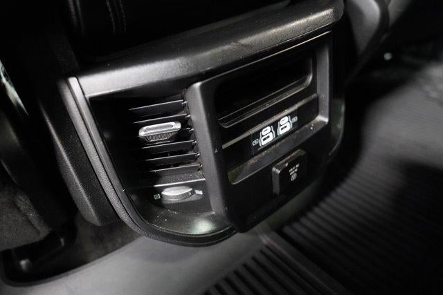 2020 RAM 1500 Laramie 4x4 Crew Cab 5'7" Box