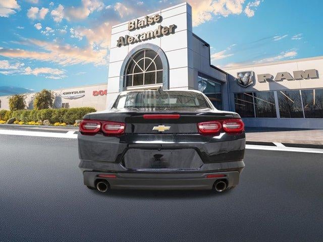 2022 Chevrolet Camaro 2dr Coupe 1LT