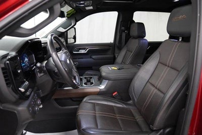 2024 Chevrolet Silverado 3500 HD Crew Cab Long Box 4-Wheel Drive High Country