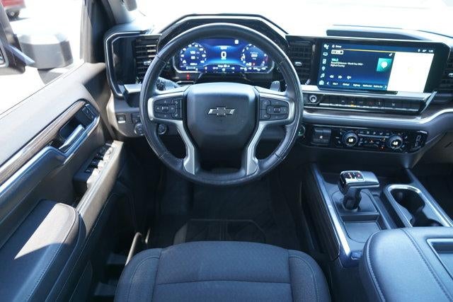 2022 Chevrolet Silverado 1500 Crew Cab Standard Box 4-Wheel Drive RST