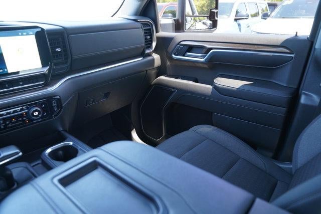 2022 Chevrolet Silverado 1500 Crew Cab Standard Box 4-Wheel Drive RST