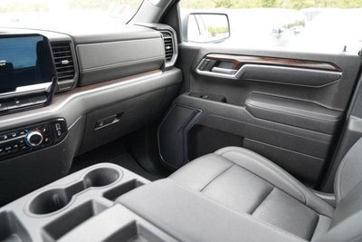 2025 GMC Sierra 1500 Crew Cab Short Box 4-Wheel Drive SLT