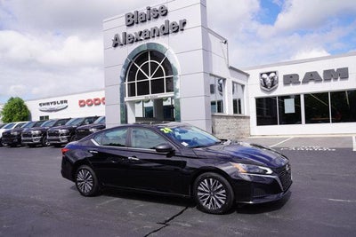 2024 Nissan Altima 2.5 SV Sedan