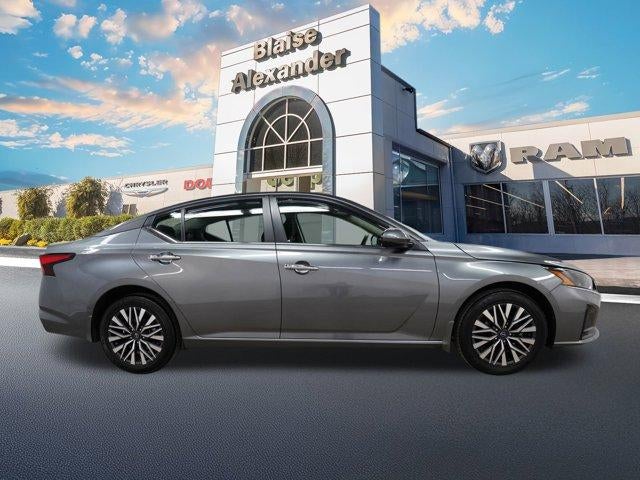 2023 Nissan Altima 2.5 SV AWD Sedan