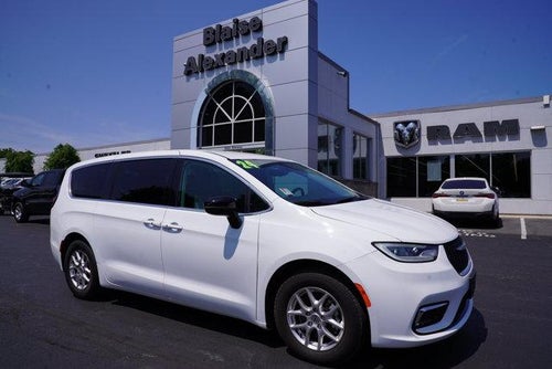 2024 Chrysler Pacifica Touring L FWD