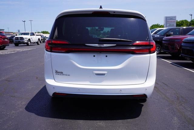 2024 Chrysler Pacifica Touring L FWD