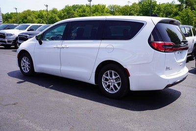 2024 Chrysler Pacifica Touring L FWD