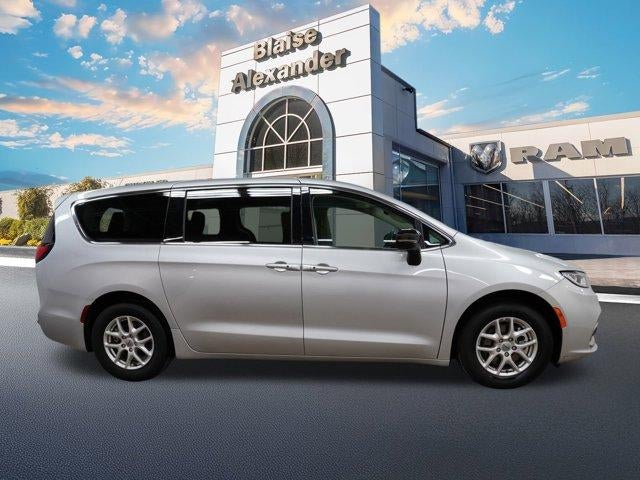 2024 Chrysler Pacifica Touring L FWD