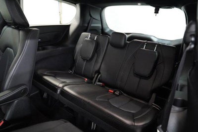 2023 Chrysler Pacifica Hybrid Touring L FWD