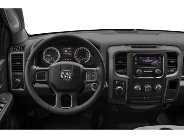 2014 RAM 1500 4WD Crew Cab 5.7 Ft Box Express