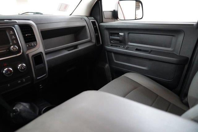 2016 RAM 2500 4WD Crew Cab 8 Ft Box Tradesman