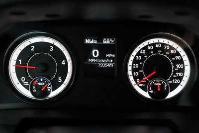 2016 RAM 2500 4WD Crew Cab 8 Ft Box Tradesman