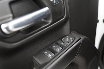 2022 Chevrolet Silverado 1500 LTD Crew Cab Short Box 4-Wheel Drive Custom Trail Boss