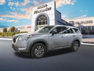 2025 Nissan Pathfinder S 2WD