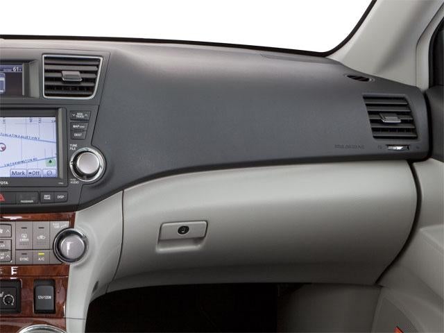 2013 Toyota Highlander 4WD 4dr V6 Plus (Natl)