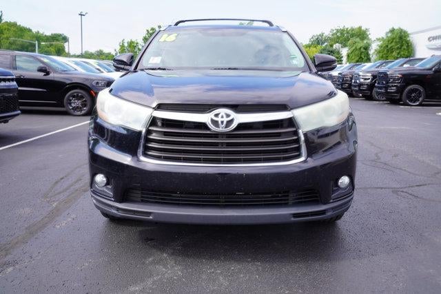 2016 Toyota Highlander AWD 4dr V6 XLE (Natl)