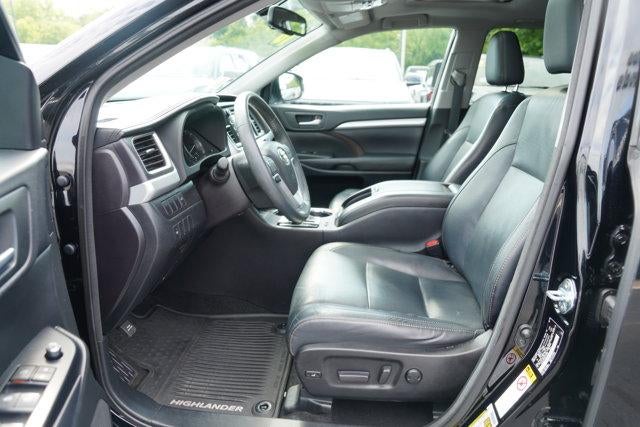 2016 Toyota Highlander AWD 4dr V6 XLE (Natl)