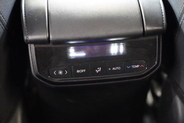 2024 Toyota Highlander LE AWD (SE)