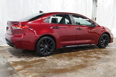 2022 Toyota Corolla SE Nightshade CVT (Natl)
