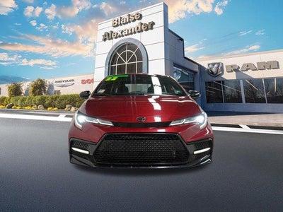 2022 Toyota Corolla SE Nightshade CVT (Natl)