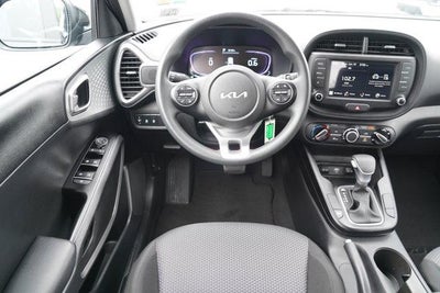 2025 Kia Soul LX FWD