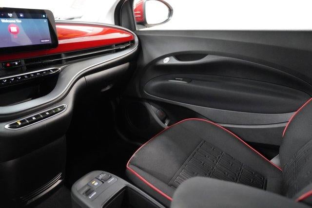 2024 FIAT 500e INSPI(RED) FWD
