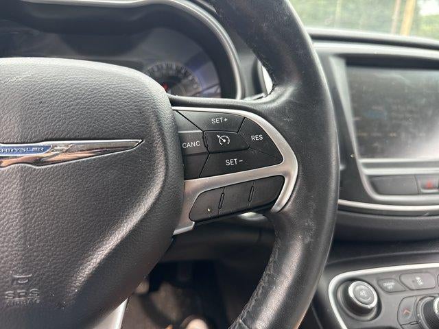 2015 Chrysler 200 4dr Sdn Limited FWD