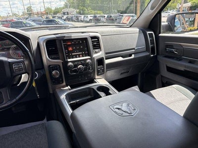 2017 RAM 1500 Big Horn 4x4 Crew Cab 5'7" Box