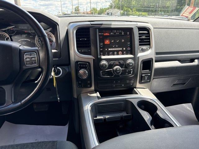 2017 RAM 1500 Big Horn 4x4 Crew Cab 5'7" Box