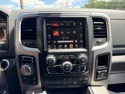 2017 RAM 1500 Big Horn 4x4 Crew Cab 5'7" Box