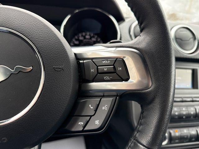 2016 Ford Mustang 2dr Fastback V6