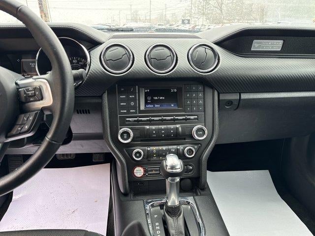 2016 Ford Mustang 2dr Fastback V6