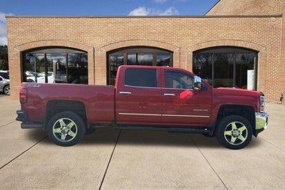 2016 Chevrolet Silverado 2500 HD Crew Cab Standard Box 4-Wheel Drive LTZ
