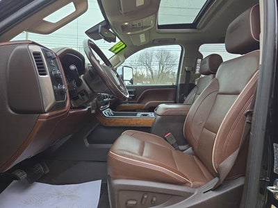 2019 Chevrolet Silverado 3500 HD Crew Cab Standard Box 4-Wheel Drive High Country