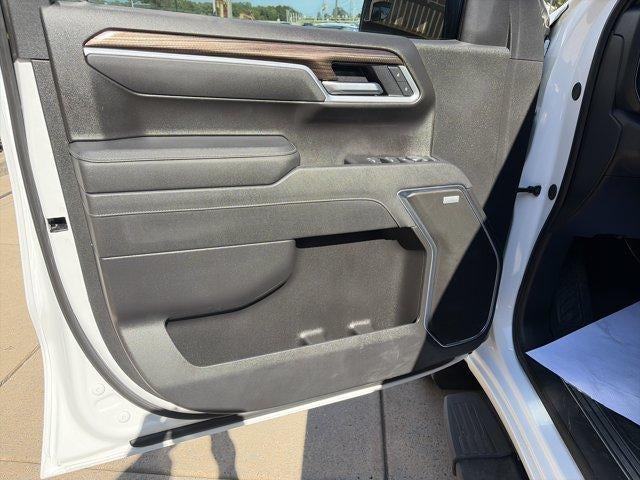 2025 Chevrolet Silverado 1500 Crew Cab Standard Box 4-Wheel Drive RST