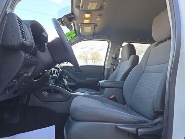 2022 Nissan Frontier Crew Cab 4x4 S Auto