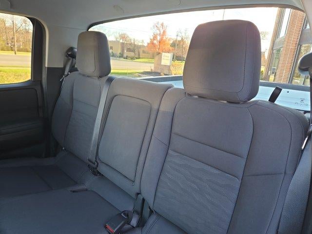 2022 Nissan Frontier Crew Cab 4x4 S Auto