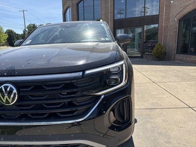 2026 Volkswagen Atlas Cross Sport 2.0T SE w/Technology 4MOTION