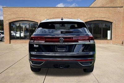 2026 Volkswagen Atlas Cross Sport 2.0T SE w/Technology 4MOTION