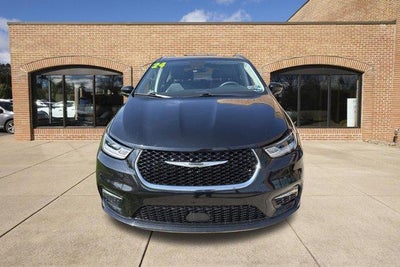 2024 Chrysler Pacifica Touring L FWD