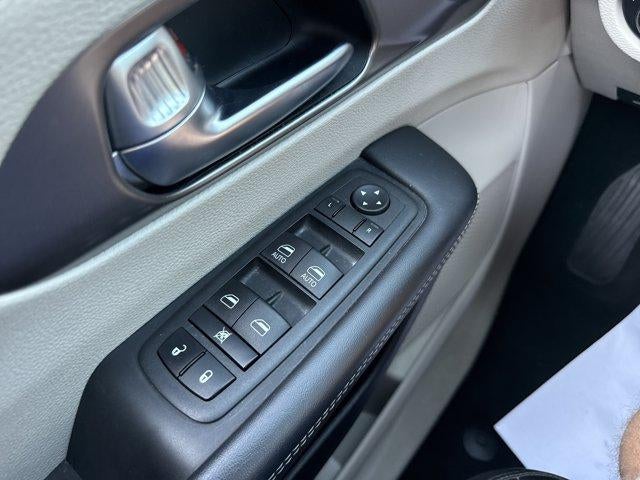 2023 Chrysler Pacifica Touring L FWD