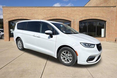 2023 Chrysler Pacifica Touring L FWD