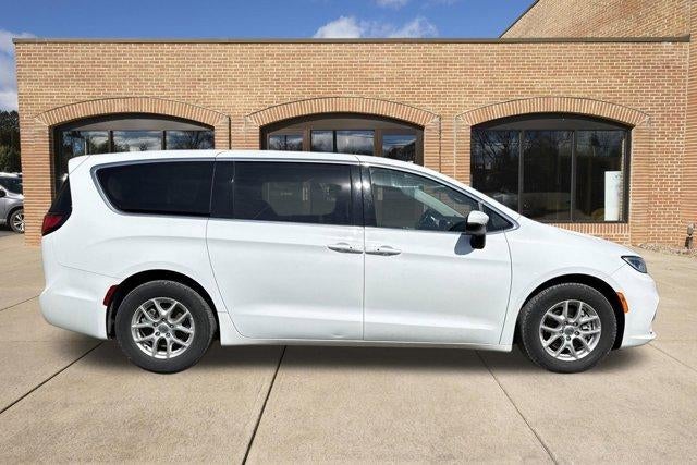 2023 Chrysler Pacifica Touring L FWD