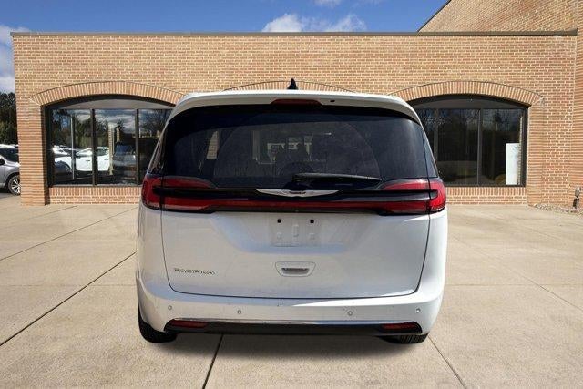 2023 Chrysler Pacifica Touring L FWD